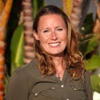 Julia Chapman's Instagram, Twitter & Facebook