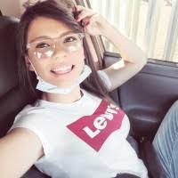 Keisha Cummings's Instagram, Twitter & Facebook