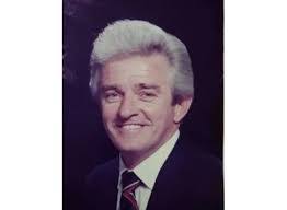 Lisa Pegram's Instagram, Twitter & Facebook