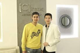 Diketahui kriss menjadi pembawa acara di acara uang kaget (global tv). Profil Dan Biodata Kriss Hatta Sebagai Presenter Dan Aktor