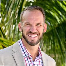 Carl Hackling's Instagram, Twitter & Facebook