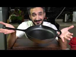 Cast Iron Skillet طريقة تنظيف قدور الحديد الزهر والعنايه بها Youtube