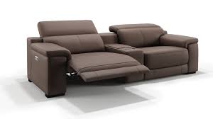 Details Elektrische Relaxfunktion Per Knopfdruck An Beiden Sitzen Elektrisch Nbsp Getrennt Verstellbare Kopflehnen Sofa In Ledersofa Heimkino Couch Heimkino