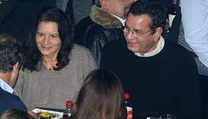 Σχεδιάζω γάμους & βαπτίσεις απο τις αρχές του '90. Stamaths Spanoydakhs O Agios Ths Kerkyras Me Boh8hse Na Sta8w Sta Podia Moy Irafina