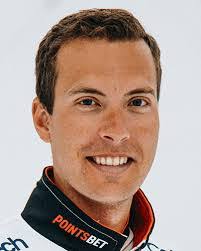 Adam Lamers's Instagram, Twitter & Facebook