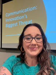 Carrie Boles's Instagram, Twitter & Facebook