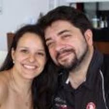 Stream Ana Muniz music