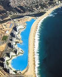 World S Largest Pool Which Holds 66m Gallons Amazing Swimming Pools Places To Travel Big Swimming Pools