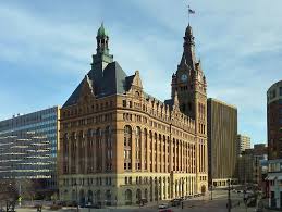 The seat of milwaukee co. The Restoration Of A Symbol Milwaukee City Hall Cupa Pizarras