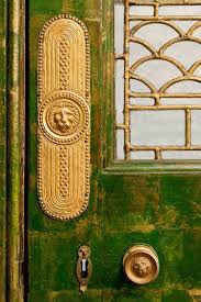 Door Of James Whistler S Peacock Room Smithsonian Jv Pencereler Kapi Altin