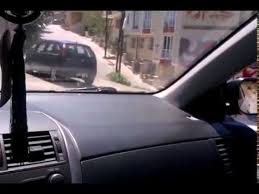 Genç neslin daha çok yaptığı ve her defasında ölümcül yada sakatlayıcı bir akıbetle sonuçlanmasa bile ehliyeti alır almaz yollara çıkmak sadece öğrenme amaçlı. Araba Nasil Surulur Teknikleriyle Birlikte Youtube