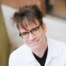 Omar Roque's Instagram, Twitter & Facebook