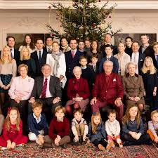 König christian x., königin alexandra und prinzessin viktoria. Mary Marie Chantal Gemeinsam Unterm Weihnachtsbaum Bunte De