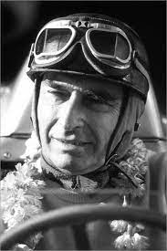 Se cumplen 60 años de uno de los momentos más recordados en la historia del cinco veces campeón de fórmula 1 juan manuel fangio. Juan Manuel Fangio Poster Online Bestellen Posterlounge De