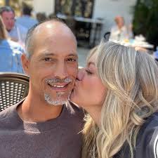 S U R P R I S E 🎈Congratulations celebrating Tom's new chapter as a full  time self-employed General Contractor with Box K Builders. He had a dream  and this week, he went for it!