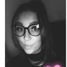 Jennifer Dryburgh's Instagram, Twitter & Facebook