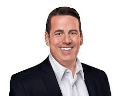 Mike Farmer's Instagram, Twitter & Facebook