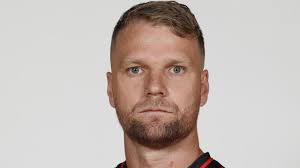 Essendon's Jake Stringer only needs to 'fit in' when he makes his first AFL  appearance of the season