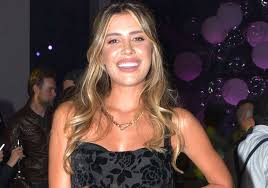 Después de las declaraciones de frida sofía sobre el abuso que sufrió por parte de enrique guzmán, michelle salas publicó una imagen con la que 8 abril, 2021. Michelle Salas Confiesa Que Le Gusta Mas De Luis Miguel La Opinion