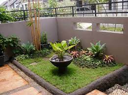 Merawat tanaman memang menjadi hobi yang menyenangkan. 30 Desain Taman Depan Rumah Minimalis Sederhana Rumahku Unik