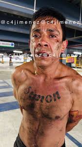 AMENAZARON, GOLPEARON y ROBARON… a SUS EXCOMPAÑEROS Erick Cubas Yahir López  Amagaron a los empleados de una empresa de paquetería en la q ellos  trabajaron. Les robaron una camioneta cargada en @Gob_Tlalne