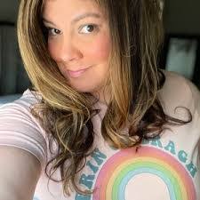 Hillary Leavitt's Instagram, Twitter & Facebook