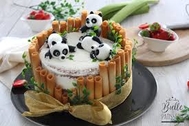 Recette Gateau D Anniversaire Enfant Panda Fraise Rhubarbe Recette En 2020 Gateau D Anniversaire Panda Gateau Anniversaire Gateau D Anniversaire Enfants