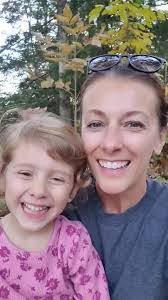 Anita Ennis's Instagram, Twitter & Facebook