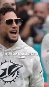 [Mic'd Up] Mike McDaniel trolls Maxx Crosby