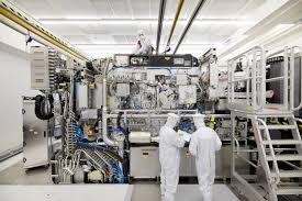 The average uptime for euv is 84%, but 90% and above is commonplace. The Chip Making Machine At The Center Of Chinese Dual Use Concerns
