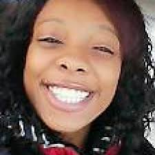 St. Paul man held baby as he shot girlfriend, charges say