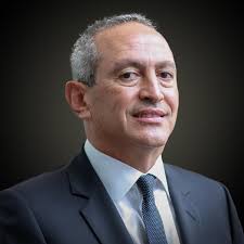 كما أنه مؤسس ونائب رئيس مجلس أمناء مؤسسة ساويرس للتنمية الاجتماعية، وعضو مؤسس في حزب المصريين الأحرار منذ 2011، وعضو مجلس إدارة كل من شركة نايل سيتي. Ù†Ø§ØµÙ Ø³Ø§ÙˆÙŠØ±Ø³ Forbes Lists