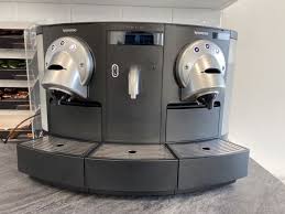 Easy to use, exceptionnal coffee is prepared quickly at the touch of a button. Coffee Machine Nespresso Gemini Cs 203 Ps Auction We Value The Future Largest In Net Auctions