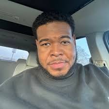 Chris Sime's Instagram, Twitter & Facebook