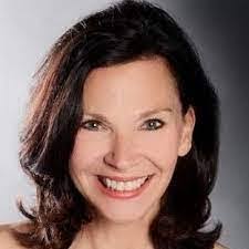 Melinda Siebert's Instagram, Twitter & Facebook