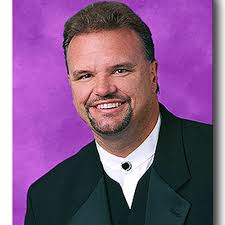 TOP 10 BEST Graduation Pictures near Niles, OH