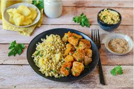 Recette Poulet A L Aigre Douce Ble A L Ananas En Video Recette En 2020 Recette Poulet Recette Asiatique Poulet