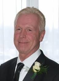 Robert Schnarr's Instagram, Twitter & Facebook