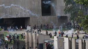The college initially served as a lower division institution for the university of pacific. Puc Condena Violencia De Carabineros Tras Protesta En Campus San Joaquin Y Lamenta Desmanes En Casa Central Emol Com