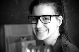 Julie Ramage's Instagram, Twitter & Facebook