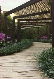 25 cheap path and walkway ideas for your garden strana 11 z 25 topideasblog allees jardin jardin couvert idees jardin