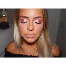 Makeup by Amanda Møller