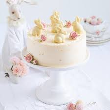 Champagner Torte Frohliche Ostern Auf Wunsch Meiner Lieben Tante Die Vor Einiger Zeit In Einem Caf Ostersussigkeiten Hubsche Kuchen Sussigkeiten