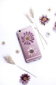 Cute ways to preserve flowers. 13 Pretty Things To Do With Those Dried Flowers You Ve Been Saving