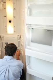 There was still ice covering the bottom of the element because the drain hole had blocked. How To Repair A Refrigerator Tips And Guidelines Howstuffworks