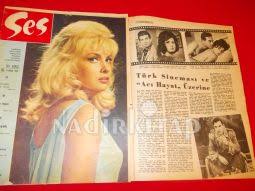 Rahmetli sadri alışık aziz üstel'e beraberlerinde çolpan i̇lhan ve karaciğer transplantasyon uzmanı prof. Ses Dergisi 13 Nisan 1963 Sayi 16 Turkan Soray Ayhan Isik Aci Hayat Filmi Sadri Alisik Cahide Sonku Cahit Irgat Paul Newman Frank Sinatra Gulgun Ok Nadir Kitap