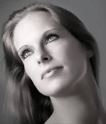 April Muldoon's Instagram, Twitter & Facebook