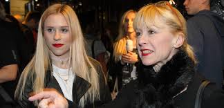 Mariana prachařová (26) během karantény odstěhovala ke své rodině. Dostala Mariana Pracharova Svoji Roli V Ulici Z Protekce Sedmicka Cz