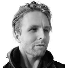 Edgar Hummel's Instagram, Twitter & Facebook