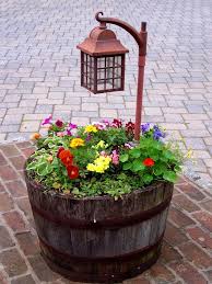 Weinfass Garten Haus Dekoration Und Garten Vorgarten Hinterhof Garten Garten